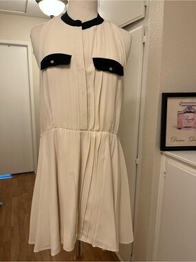100% Silk Cream Drop Waist Dress Black Gold Contrast Chanel Style Size L